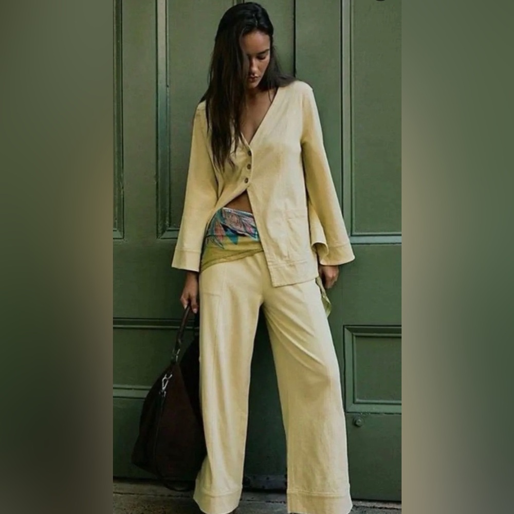 Women's Cream Button-Front Lounge Set - Brand